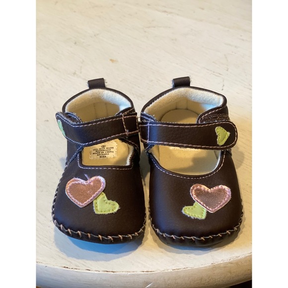 Baby Girl Shoes Heart Appliqued Brown Mary Jane Toddler Girl Cute Shoes - Picture 2 of 5